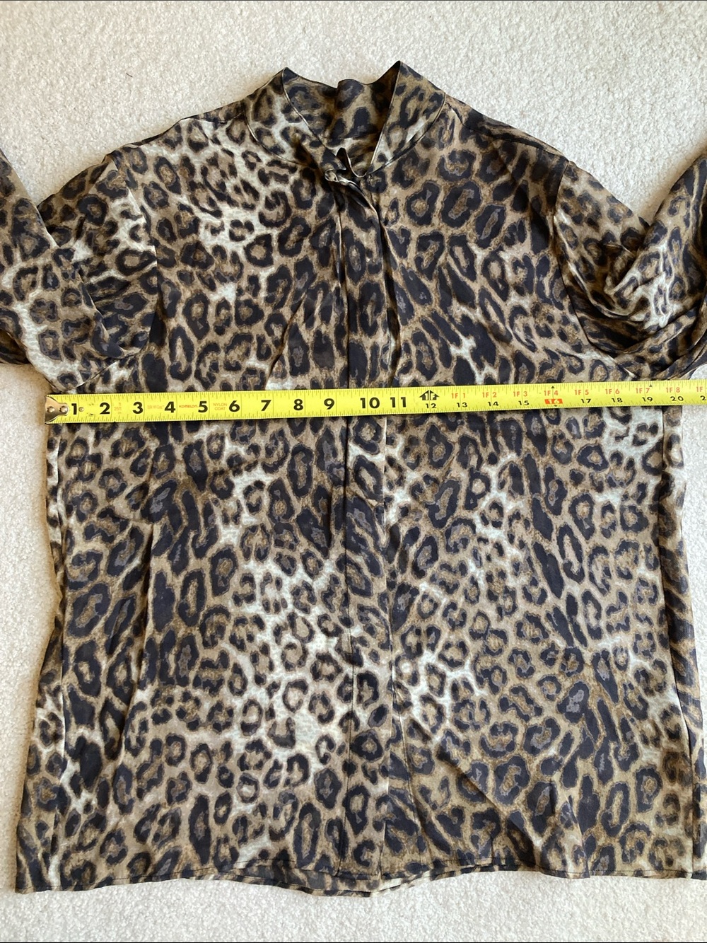 Nili Lotan evelyn blouse in leopard print - Picture 12 of 15